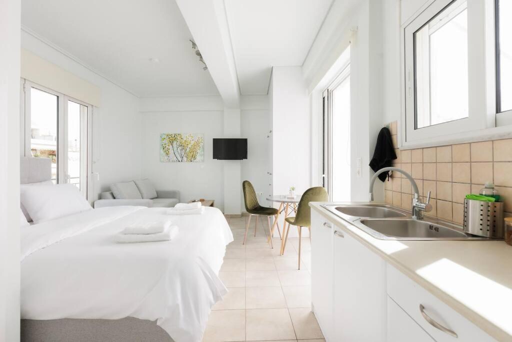 Adorable Sunny Studio With Private Balcony I Atina Dış mekan fotoğraf