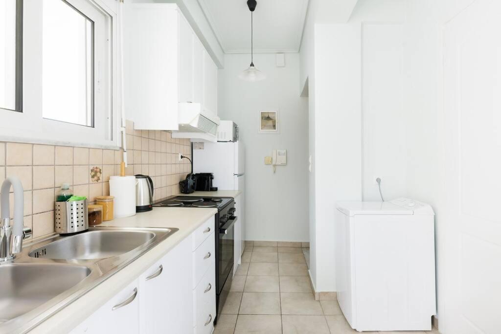 Adorable Sunny Studio With Private Balcony I Atina Dış mekan fotoğraf